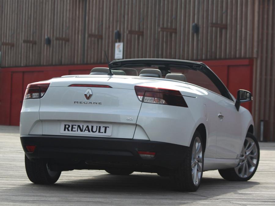  Renault Megane CC 2010 года  (фото 43 из 65)